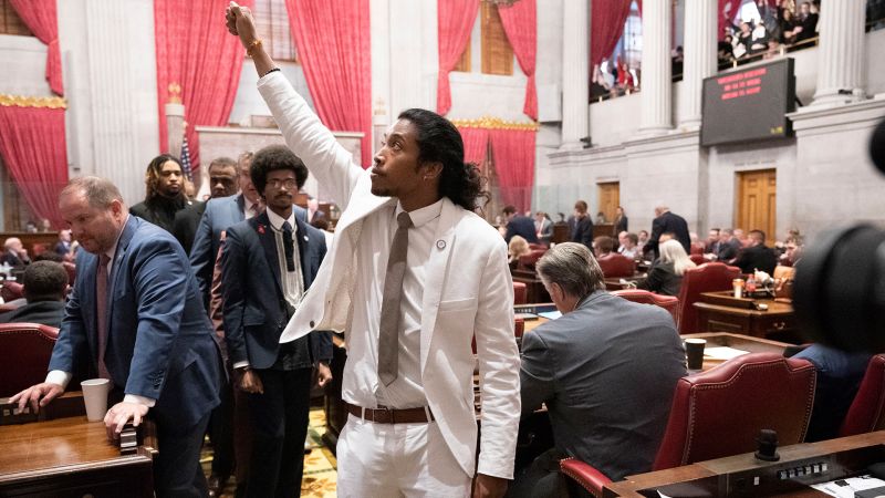 Nashville officials to vote on reinstating ousted lawmaker amidst protests and controversy.