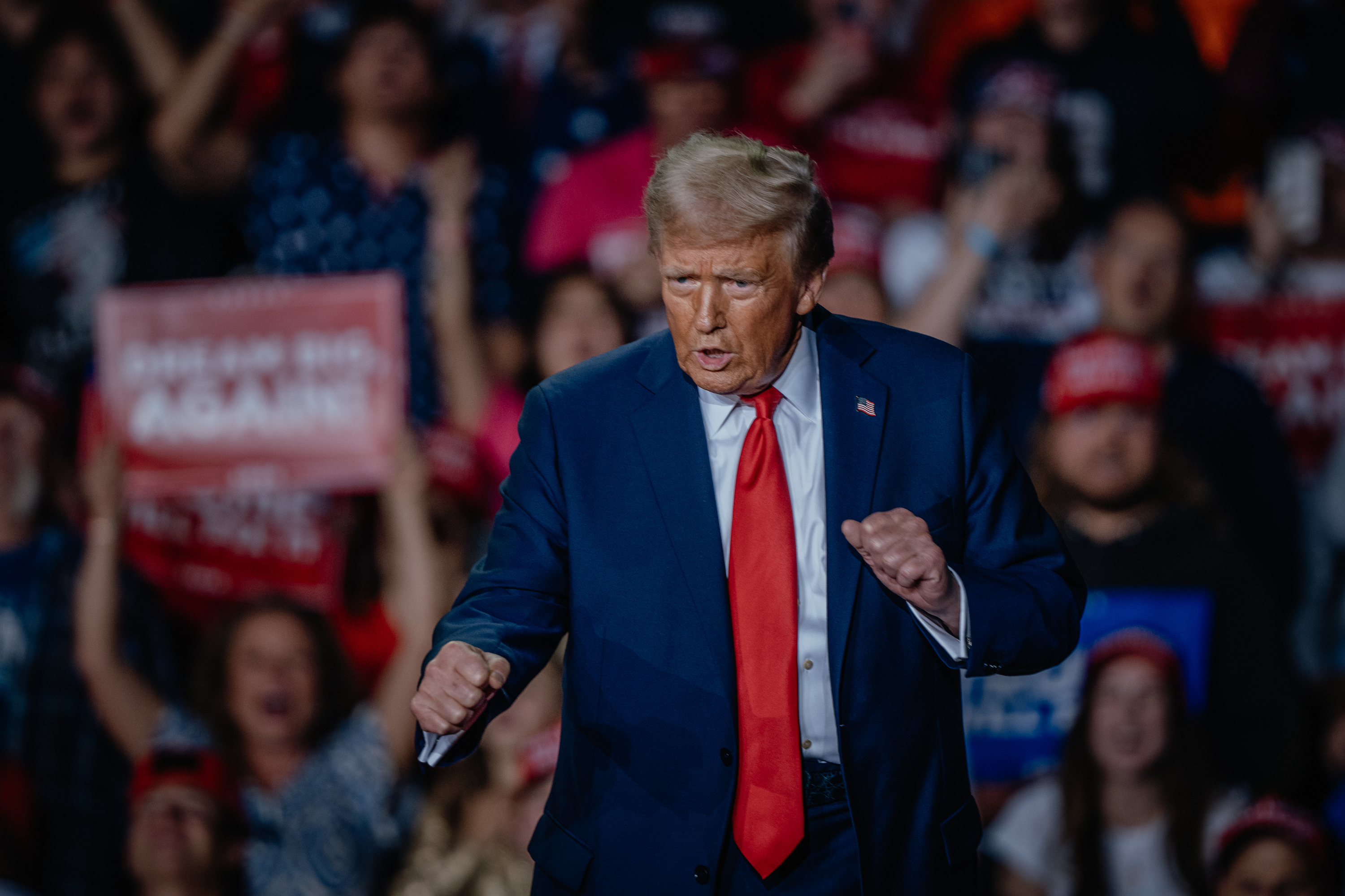 Featured image for Trump Urges GOP Senate Leader to Enable Recess Appointments