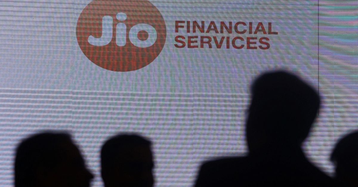 Featured image for Reliance's Jio Financial Services Makes Tepid Market Debut