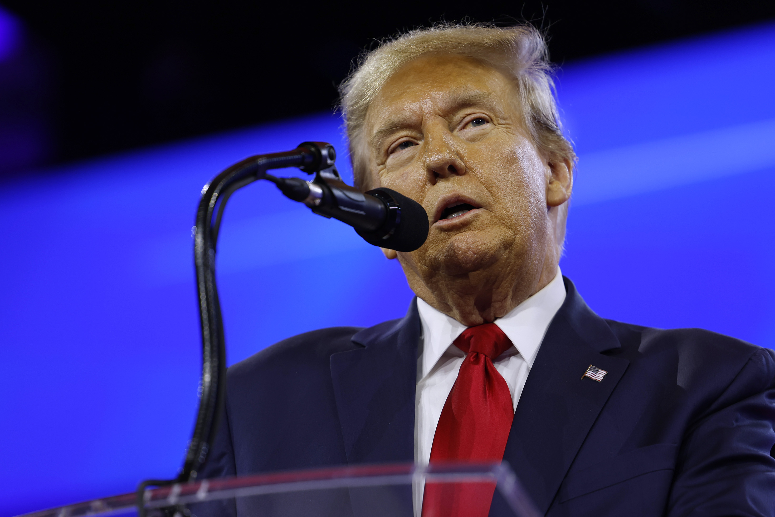 "Texas Mayor Fact-Checks Trump's False Claims on Border Languages"