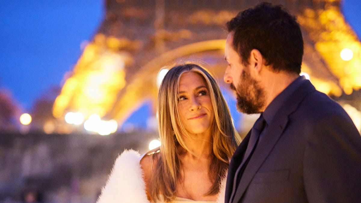 Featured image for Adam Sandler and Jennifer Aniston's on-set challenges and sweet reactions.
