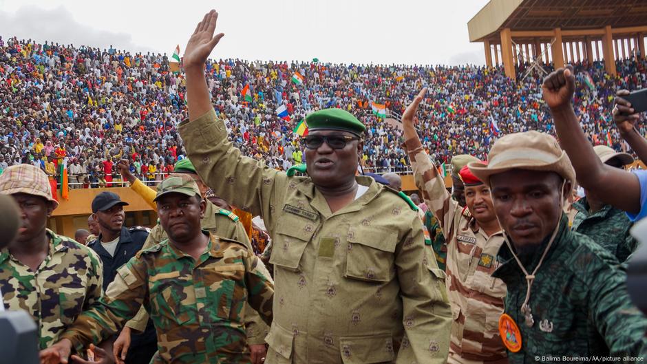Escalating Conflict: ECOWAS Military Plans in Niger Crisis