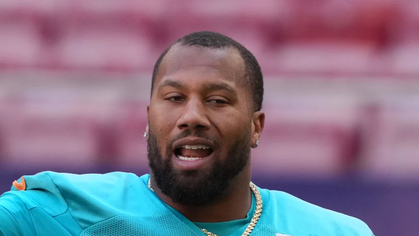 Dolphins' Chubb misstep hands Bills a division edge