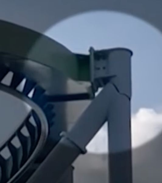 "Concerning Response to Reported Crack in Roller Coaster Raises Safety Concerns at North Carolina Amusement Park"