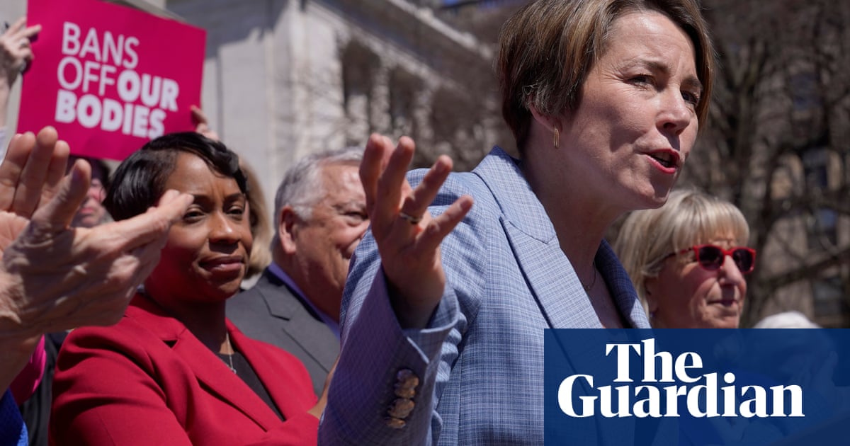 Governors stockpile abortion drugs as access threatened.
