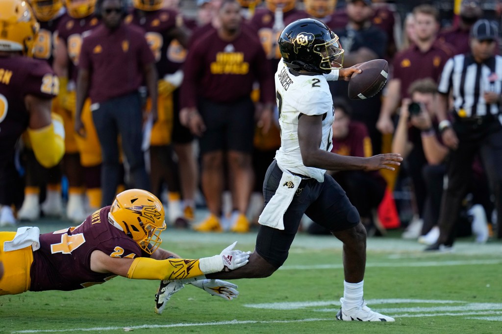 "Colorado's Timely D and Dramatic Finish Propel Buffs to Bowl Eligibility"