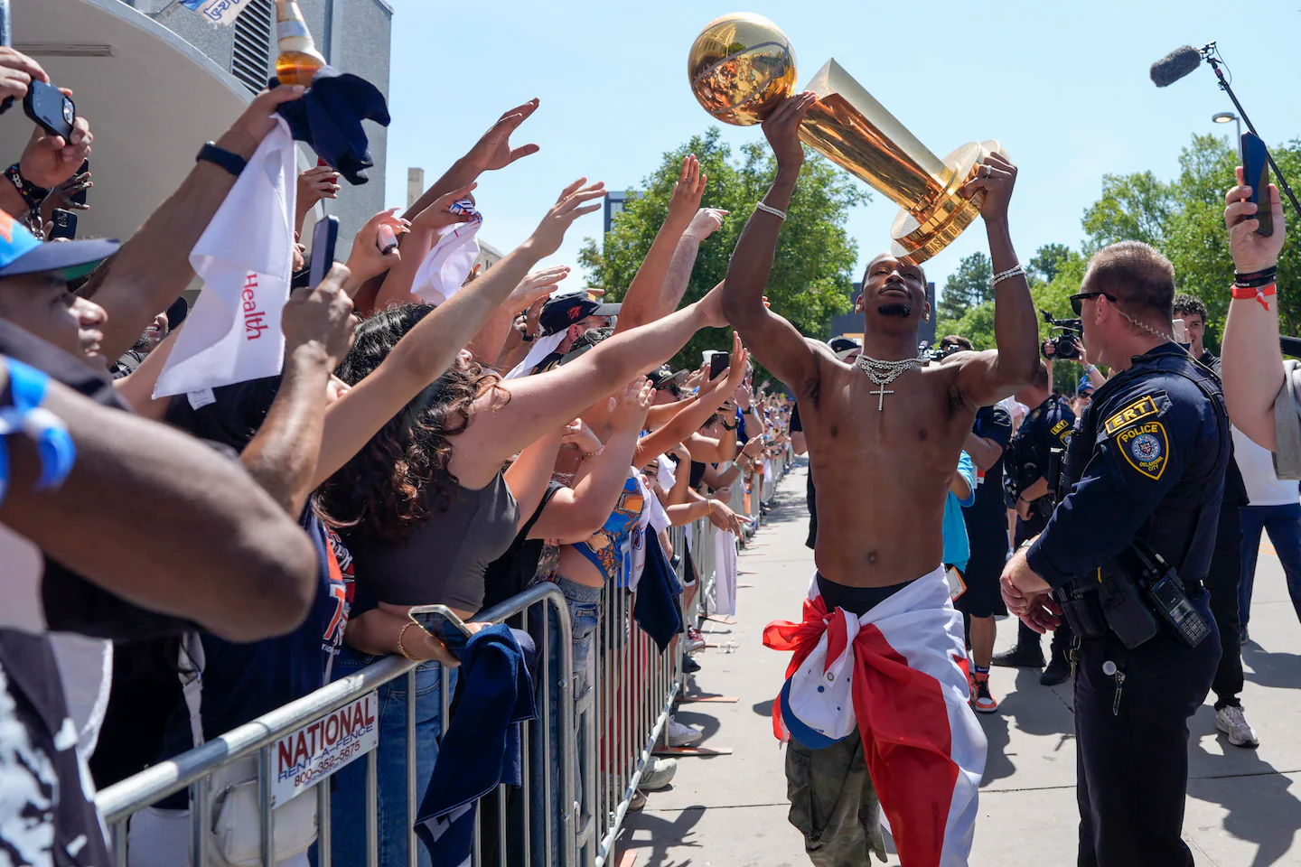 Kevin Durant's Trade to Rockets Sparks NBA Buzz
