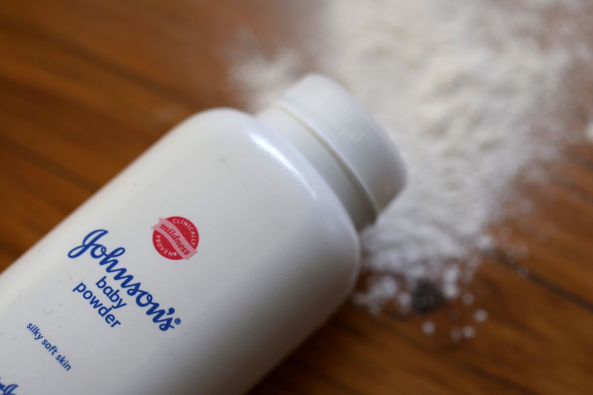 Featured image for J&J Faces $966 Million Verdict in Talc Cancer Lawsuit
