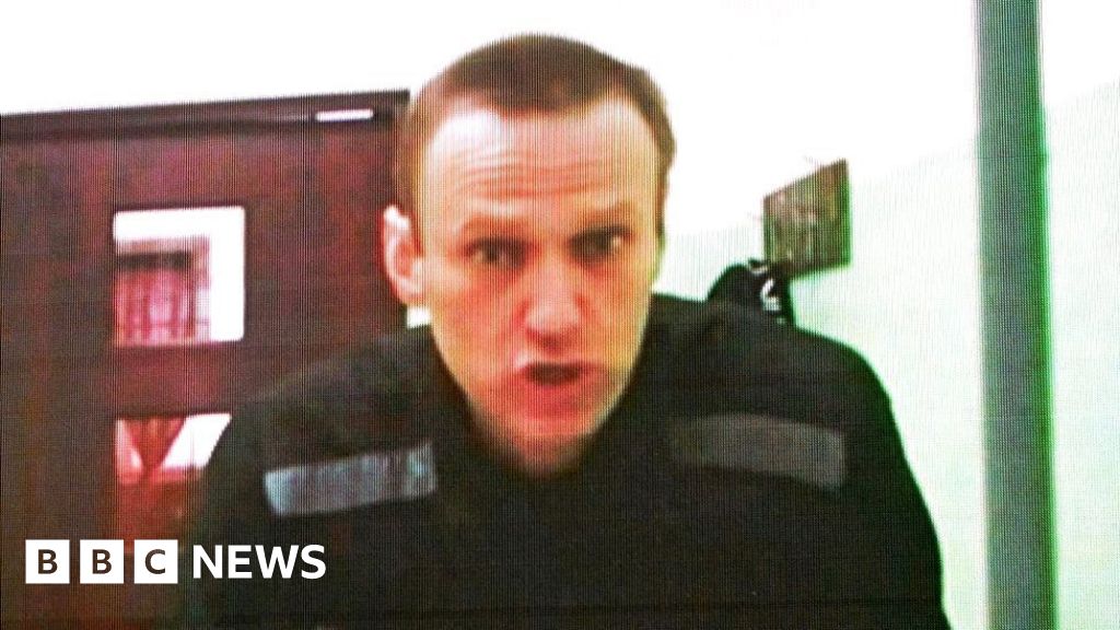 "Navalny's Fate Hangs in the Balance: Kremlin's Verdict Looms"