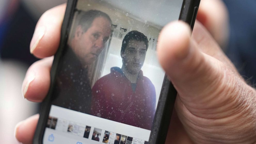 Massachusetts Teen Arrested for Funding ISIS with Gift Card Scheme