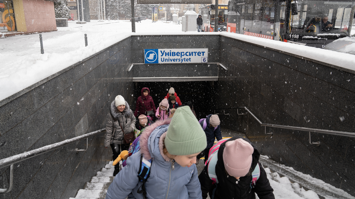 "Kharkiv's Underground Classrooms: Ukraine's Response to Russia's Offensive"