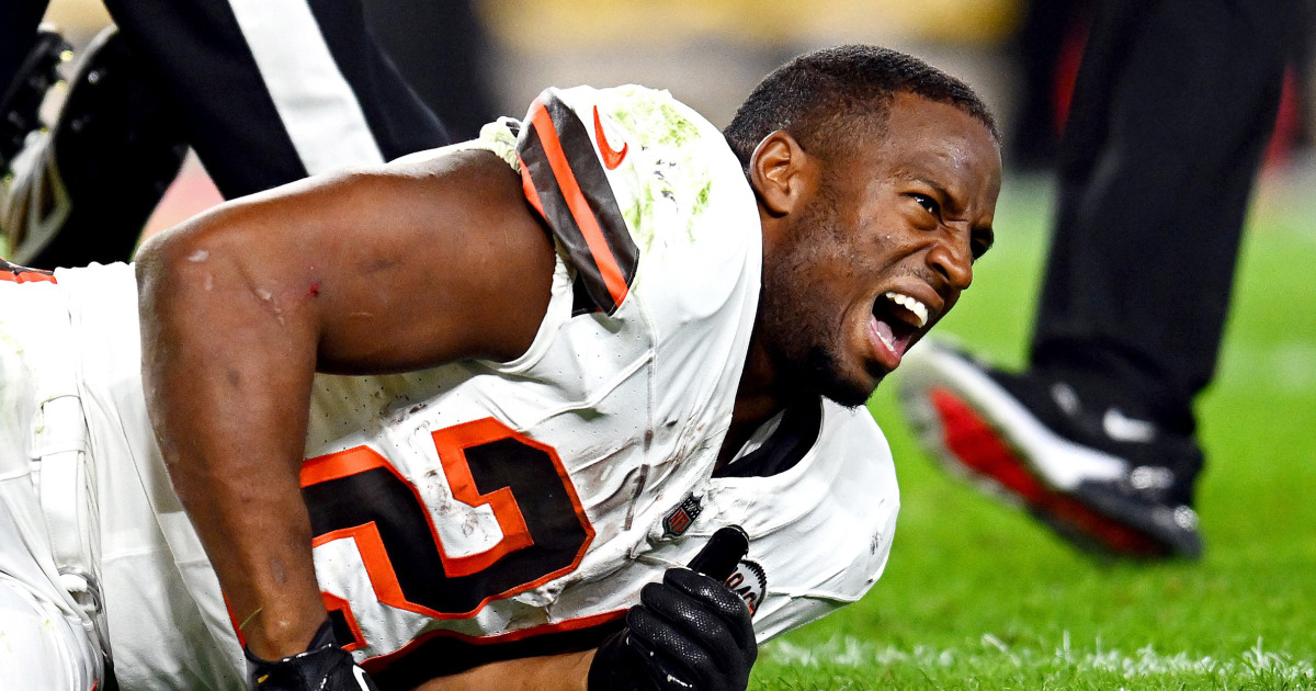 "Nick Chubb's Season-Ending Knee Injury Sparks Controversy and Support"