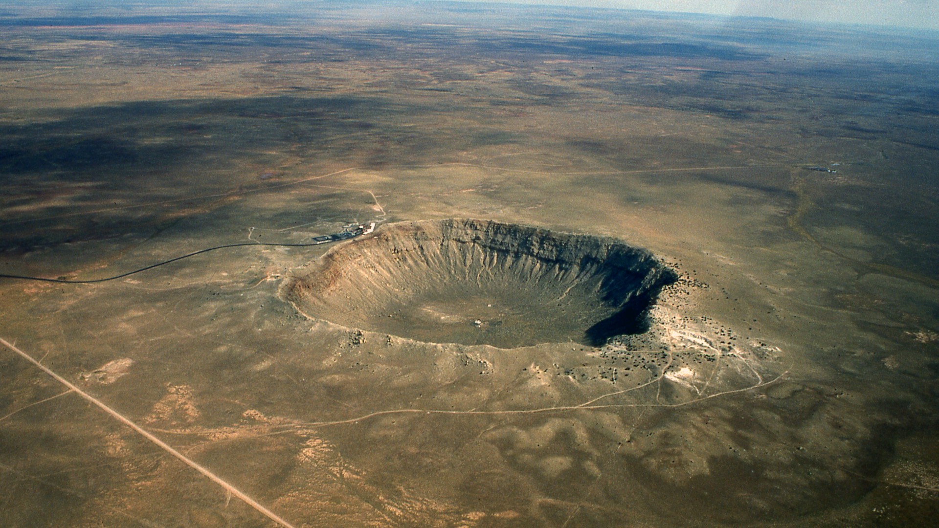 Featured image for Meteor Impact Likely Triggered Grand Canyon Landslide 56,000 Years Ago