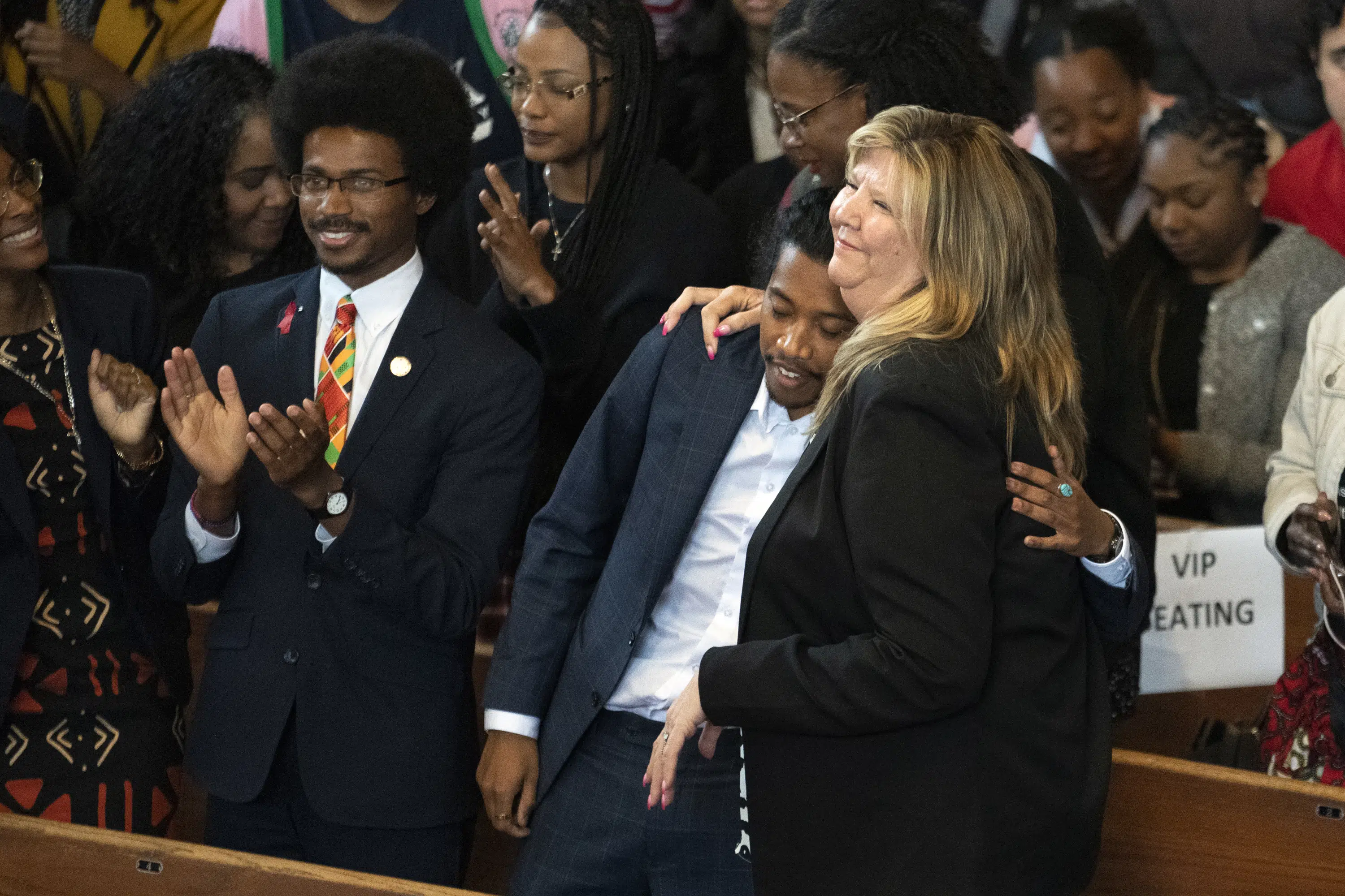 Expelled Tennessee lawmakers face restoration vote amidst racism accusations.
