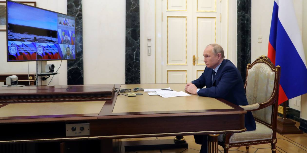 "Russia's Deployment of ICBMs in Ukraine Raises Global Concerns"