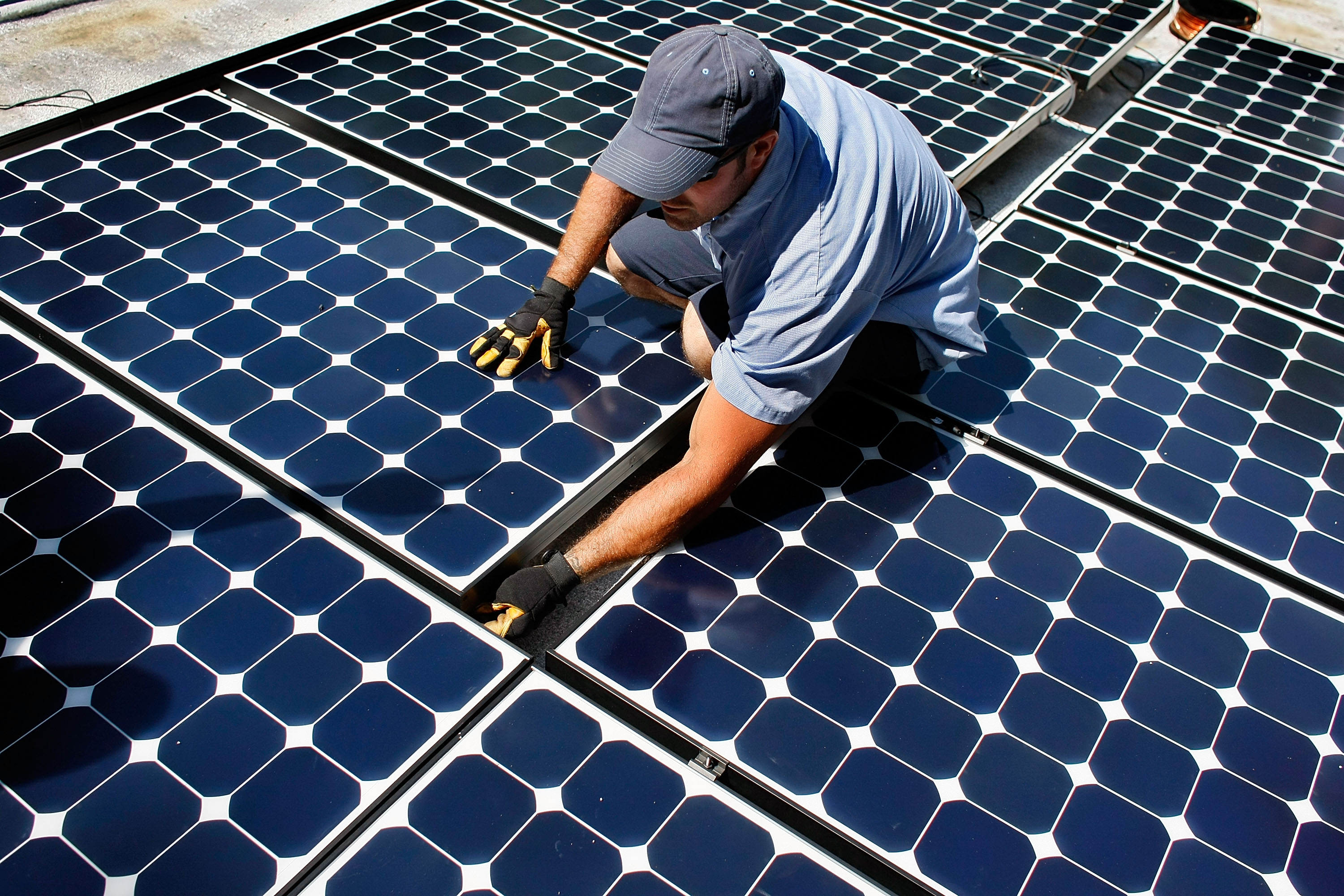 US House votes on multiple bills related to solar tariffs and Chinese solar handouts.