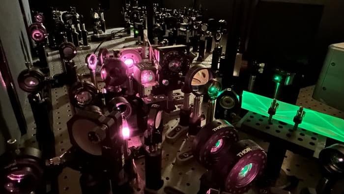 Featured image for Breakthrough: Controlling Quantum Fluctuations and Unveiling Quantum Superchemistry