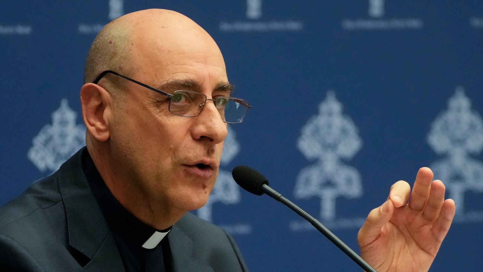 Featured image for Vatican Condemns Gender-Affirming Surgery and Surrogacy as Violations of Human Dignity