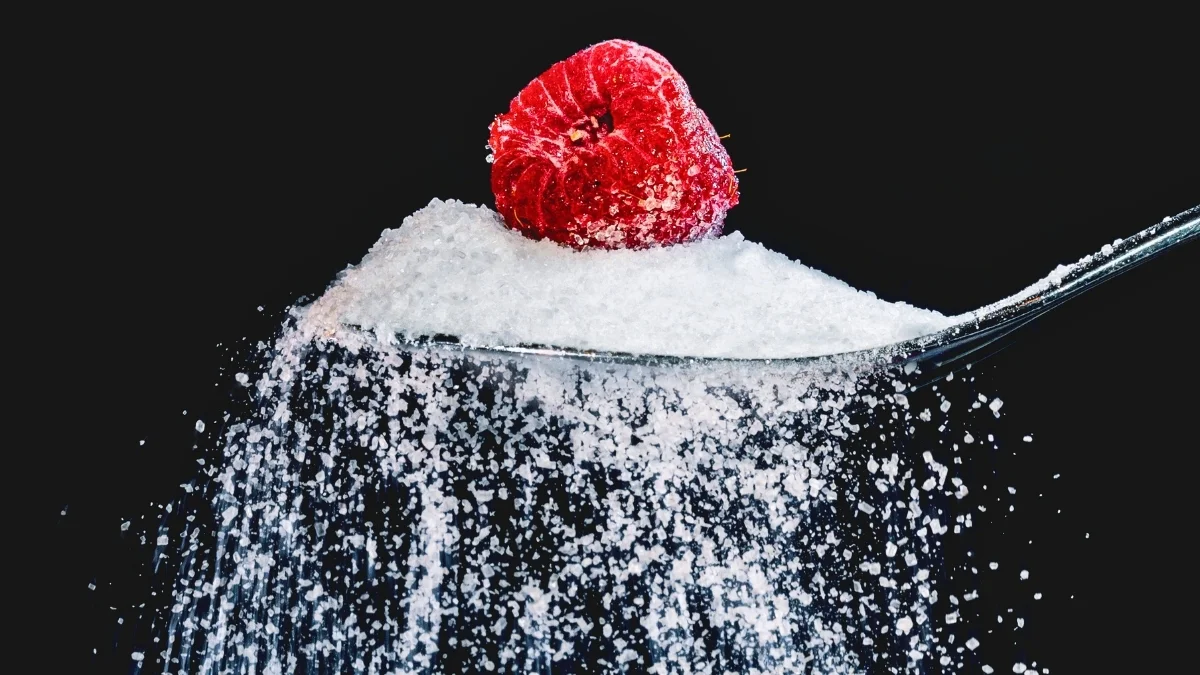 Post-Meal Sugar Surges Linked to Higher Alzheimer's Risk, Study Suggests