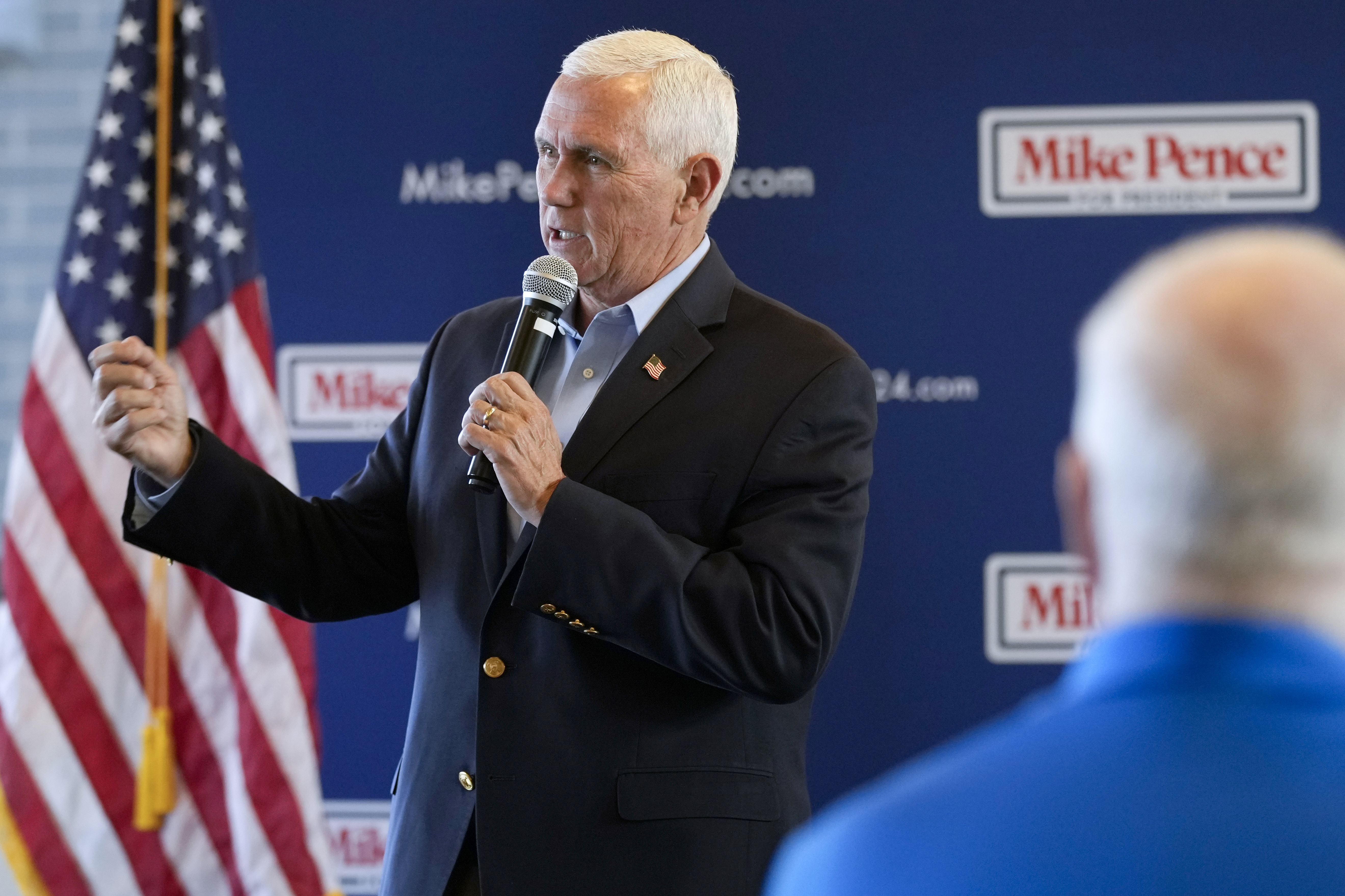 "Ramaswamy and Pence's Fiery Showdown at GOP Labor Day Picnic"