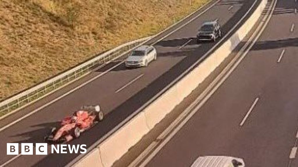 Featured image for Czech police apprehend elusive racing car driver