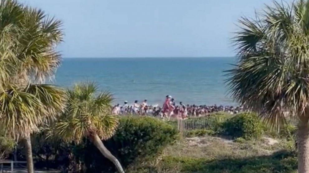 Shooting at South Carolina Beach Leaves Six Injured