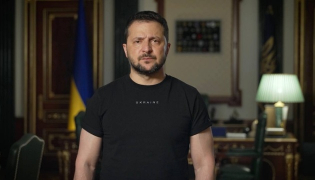 Zelensky vows to end Moscow's despotism through Ukraine's defense against Russian missile strikes.