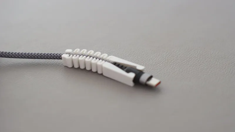 Featured image for Protect Your USB-C Plugs from Damage