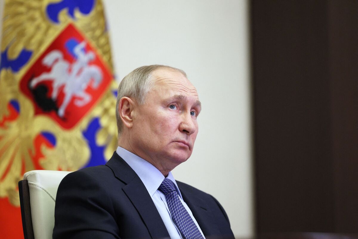 BRICS Summit: Putin and South Africa Leader Discuss Ukraine and Arrest Fears.