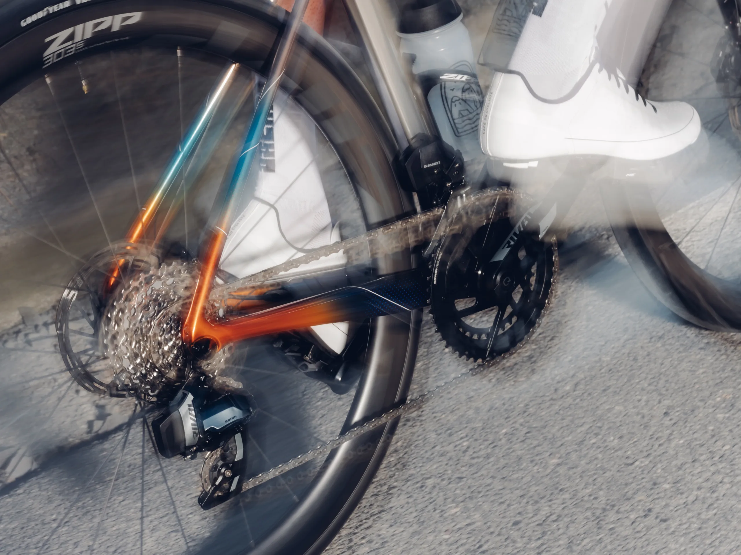 Featured image for SRAM Unveils New 12- and 13-Speed Force and Rival AXS Groupsets for Road and Gravel