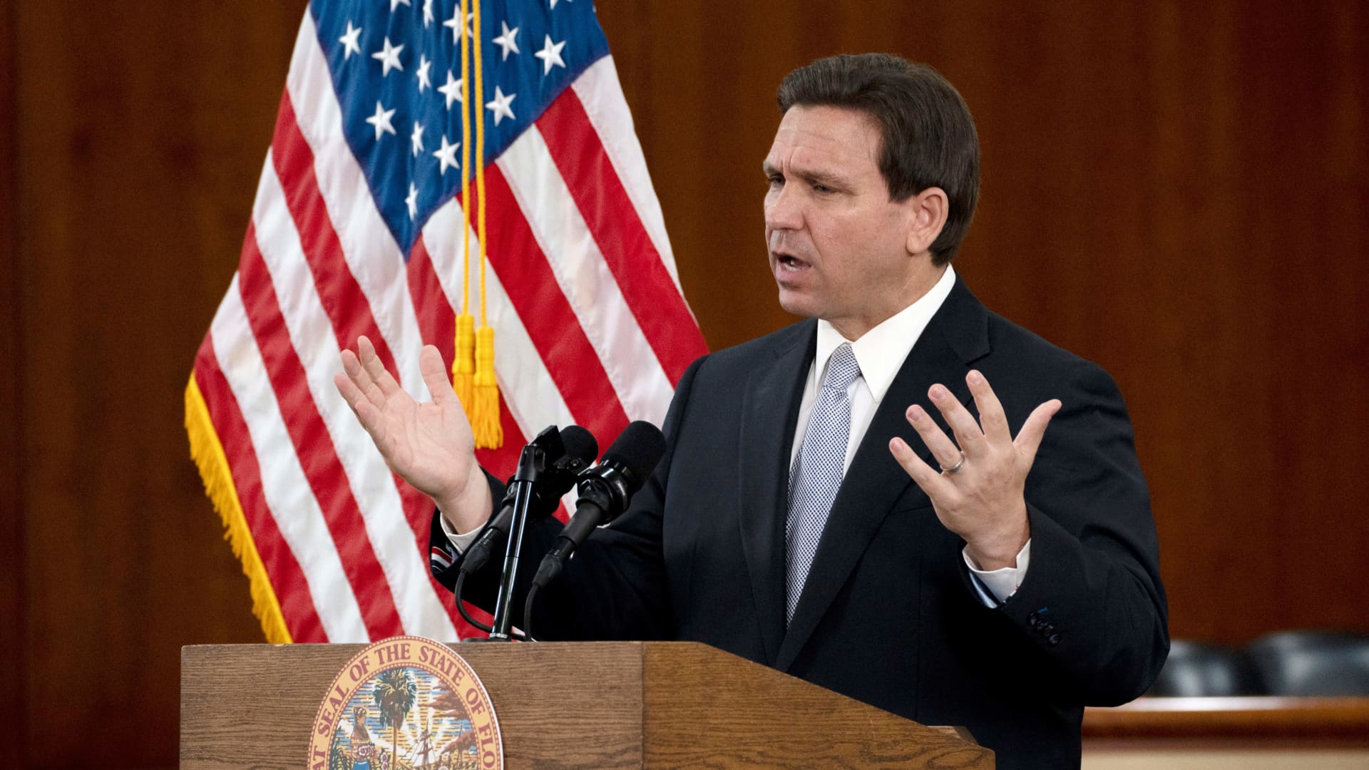 Featured image for Disney Outmaneuvers DeSantis' Board with Power Play