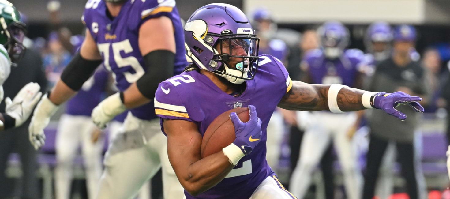 "Maximizing Your 2023 Fantasy Football Draft Strategy"