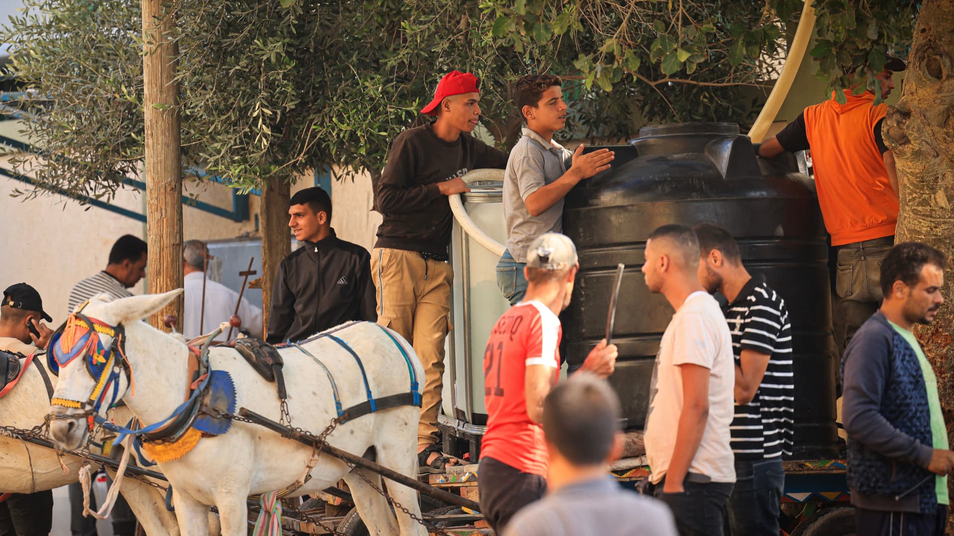 "Israel-Hamas Conflict: Evacuations Expand, Power Outage at Gaza Hospital, Biden Calls for Pause"