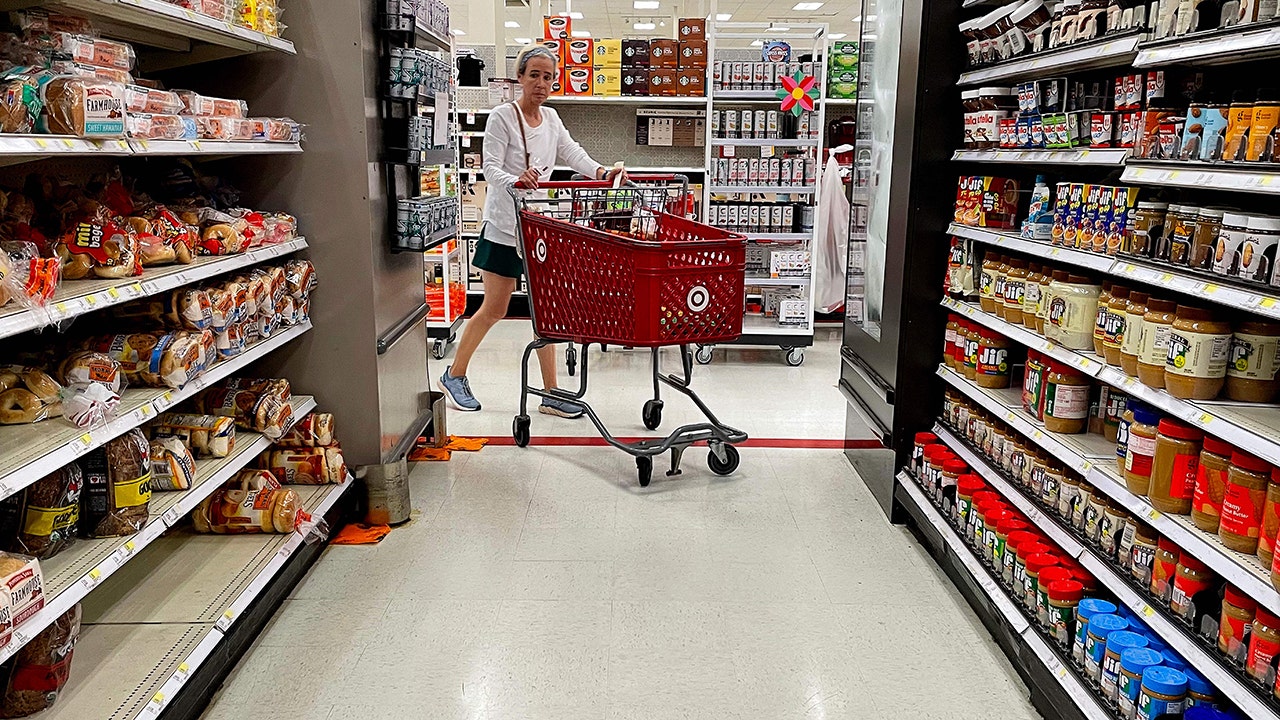Fed's Key Inflation Gauge Rises 0.3% in April