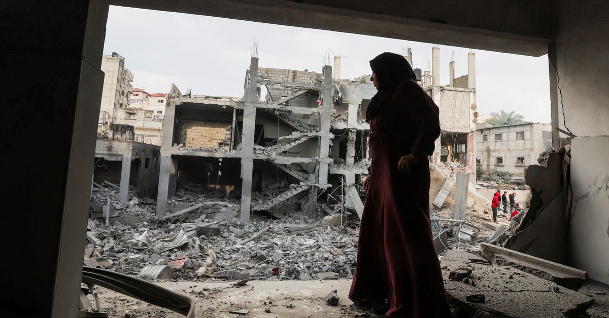 "Israeli Strikes Target Gaza as IDF Floods Hamas Tunnels with Seawater"