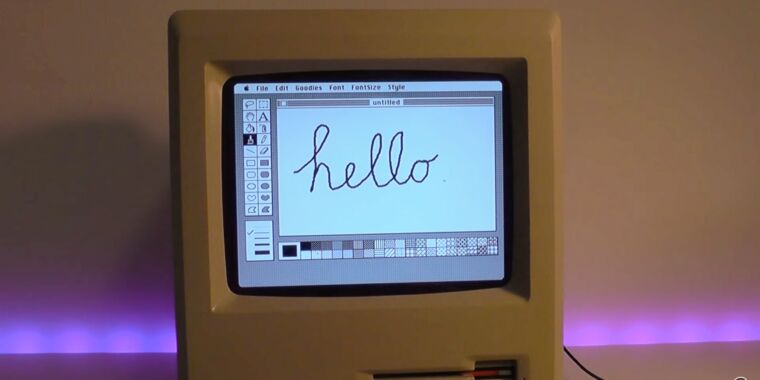 "29 Steps to Creating an Entirely Accurate 3D-Printed Mac Plus"