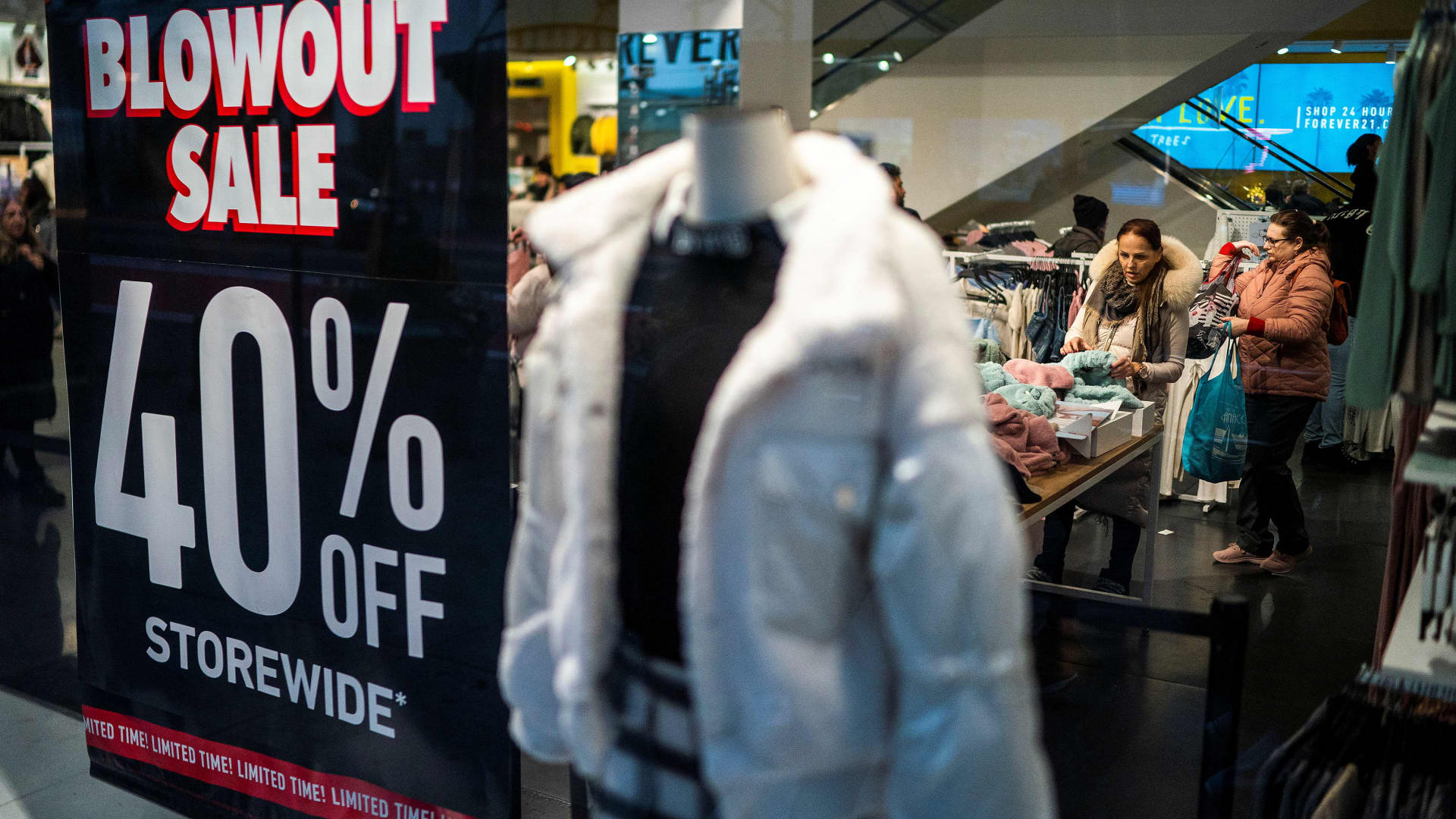 "Surprise Surge: December Inflation Hits 3.4% Annual Rate, Challenging Market Outlook"