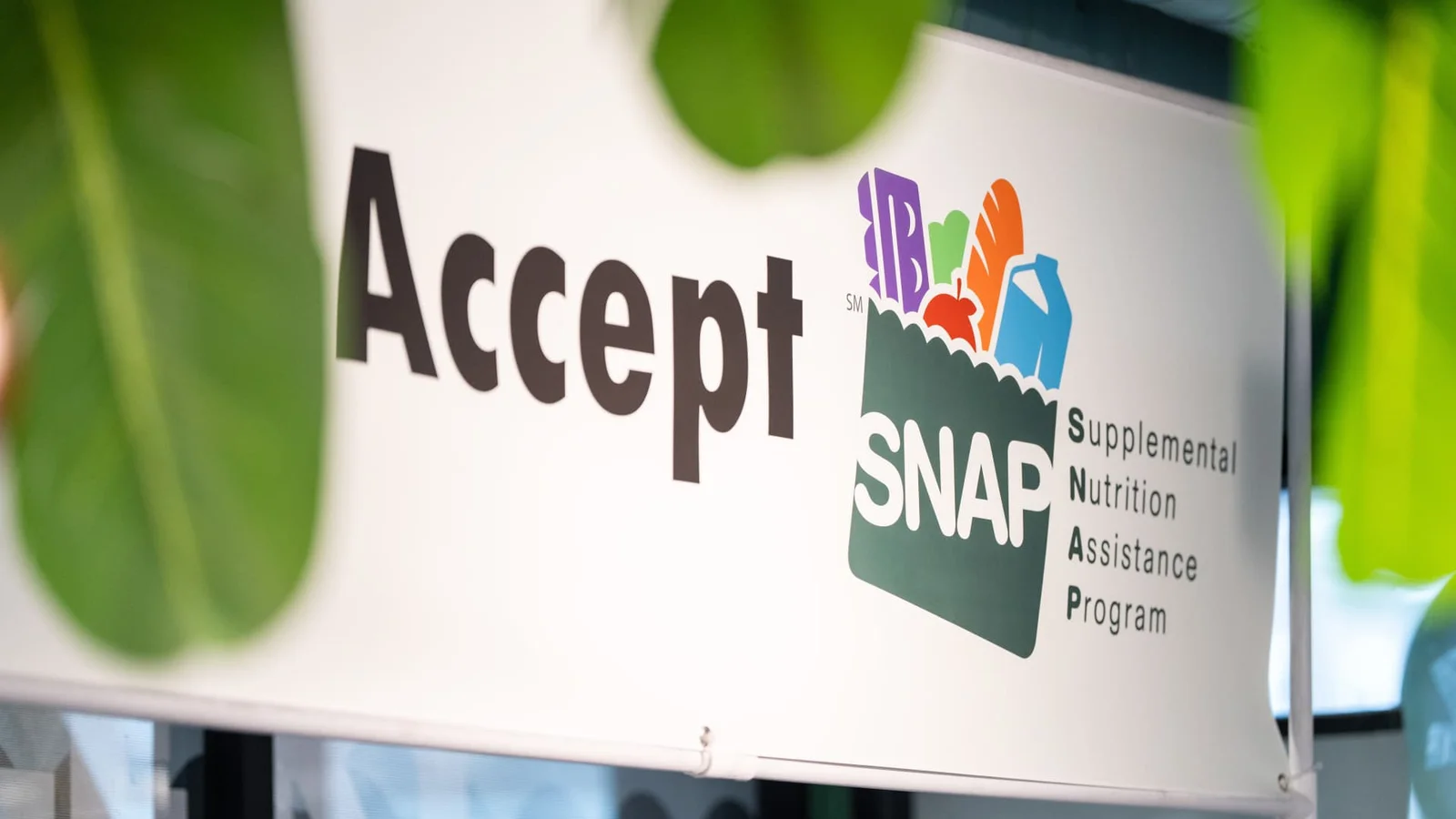 Supreme Court Temporarily Extends SNAP Benefits Hold Amid Legal Disputes