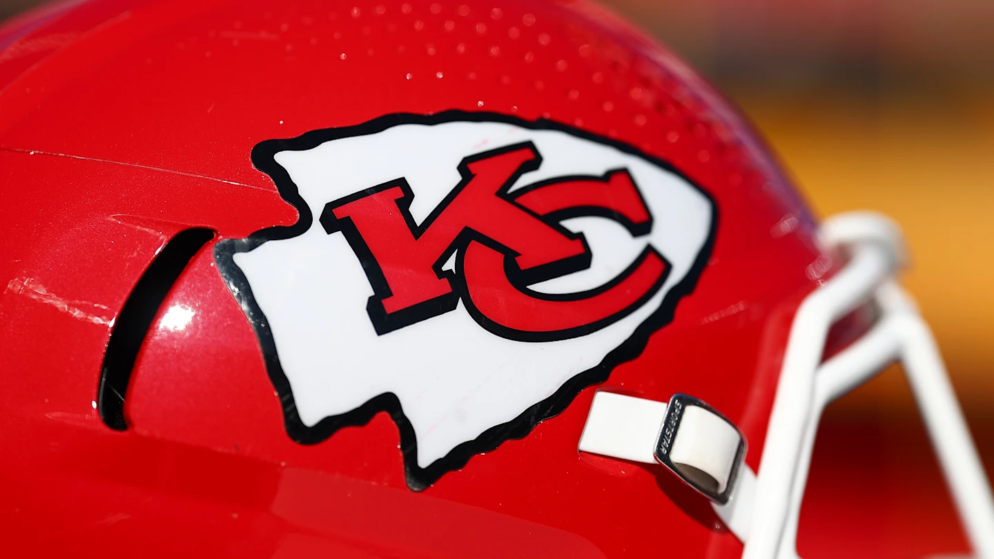 Controversial NFL Figures Eye 2025 Hall of Fame Induction