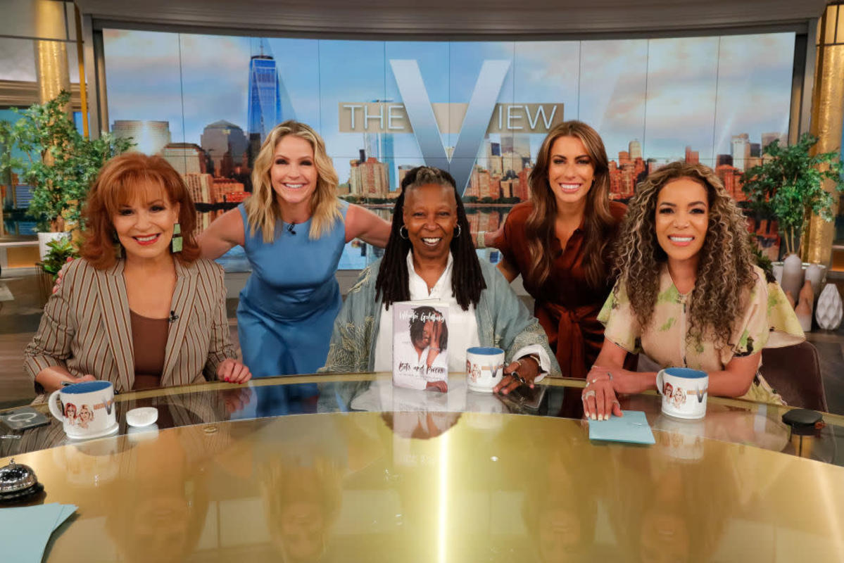 Featured image for Sunny Hostin Nearly Dies from Allergic Reaction on 'The View'