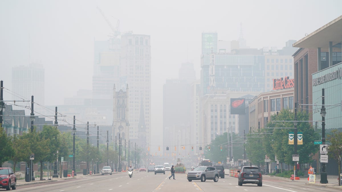 "Canadian Wildfires Cause Poor Air Quality in Midwest Cities: Chicago, Detroit, Cleveland"