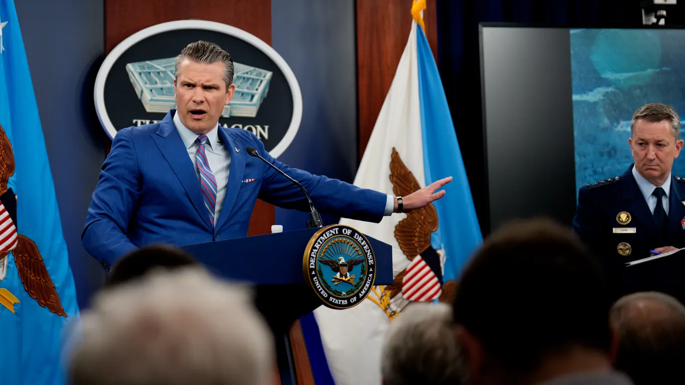 Featured image for Tensions Rise Between Trump Allies and Media Over Iran Coverage