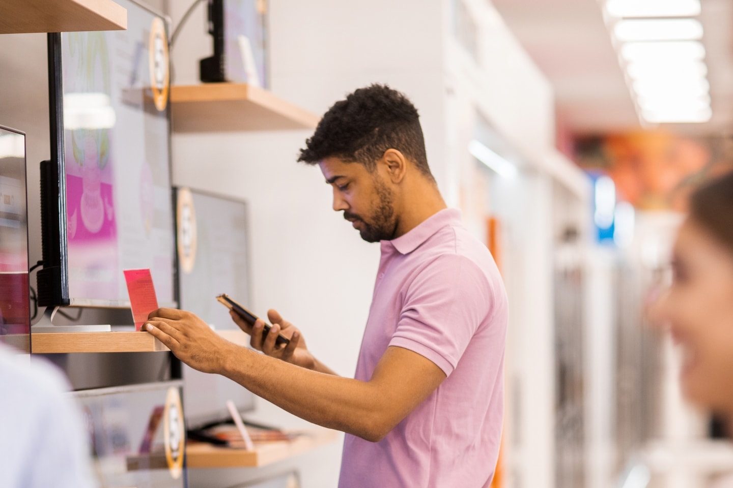 "Smart TV Shopping: Finding the Perfect Fit for Your Budget"