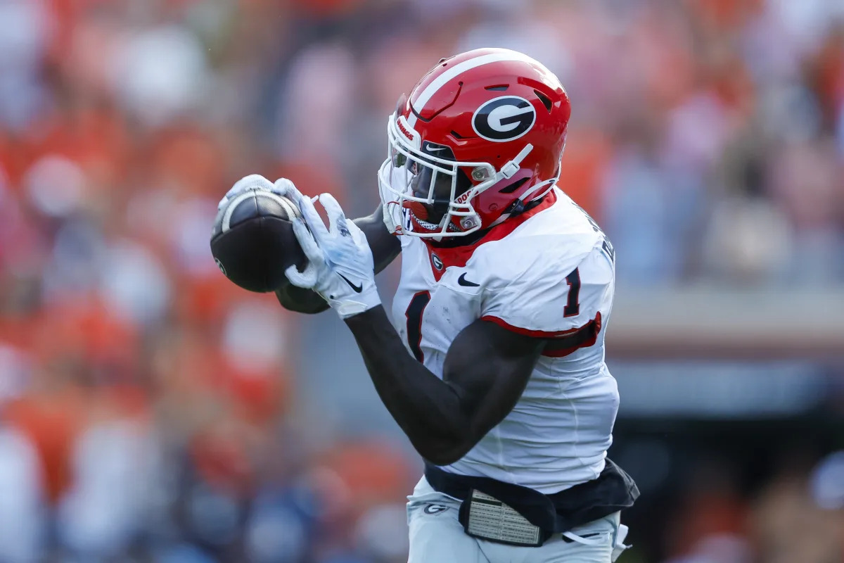 "Georgia vs. Kentucky: College Football Showdown Tonight"