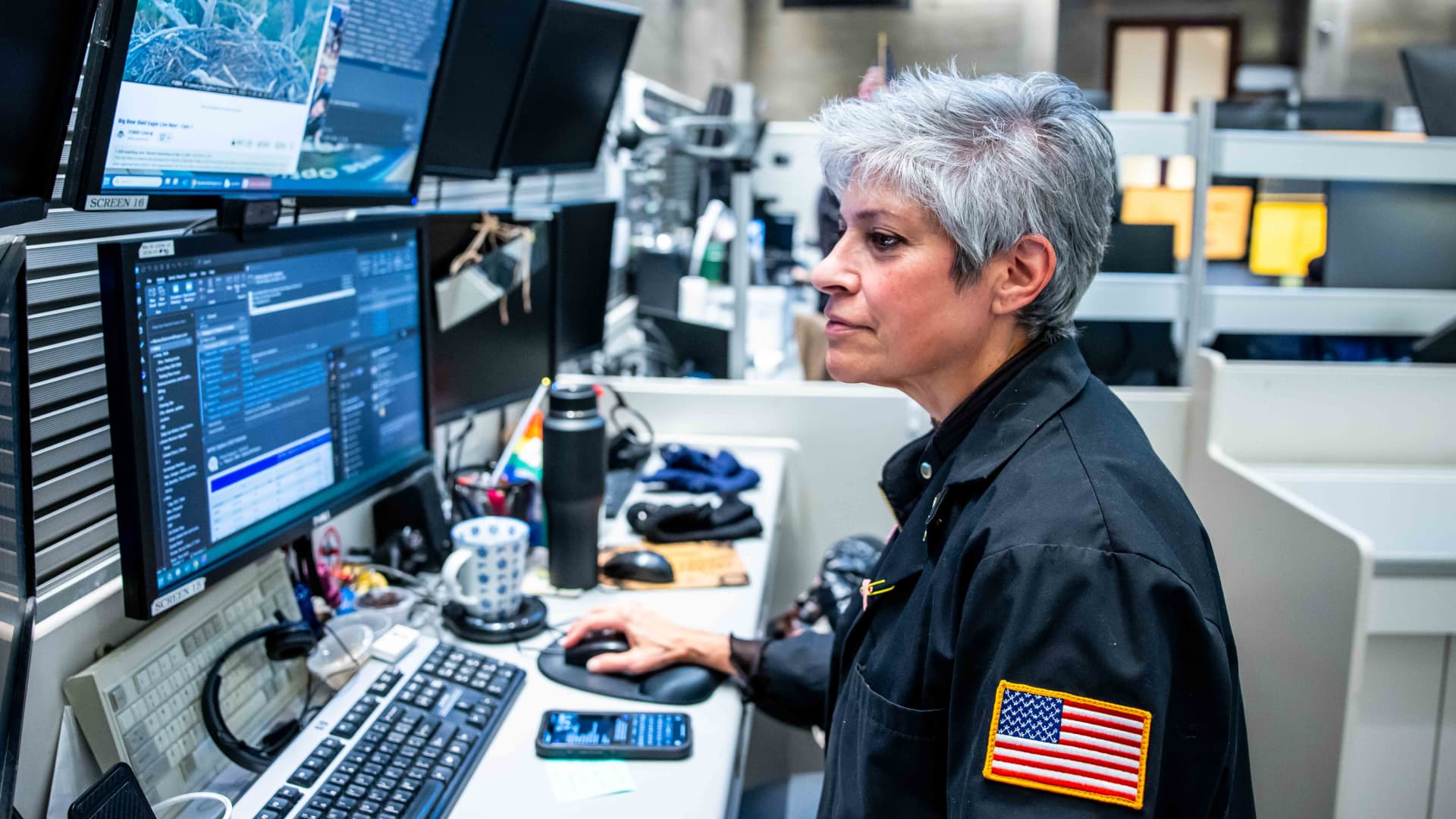 Featured image for Stock Futures Steady Amid AI Trade and Supreme Court Tariff Uncertainties