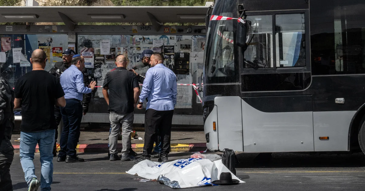 Featured image for Six Dead in Jerusalem Attack as Israeli Forces Engage Gaza