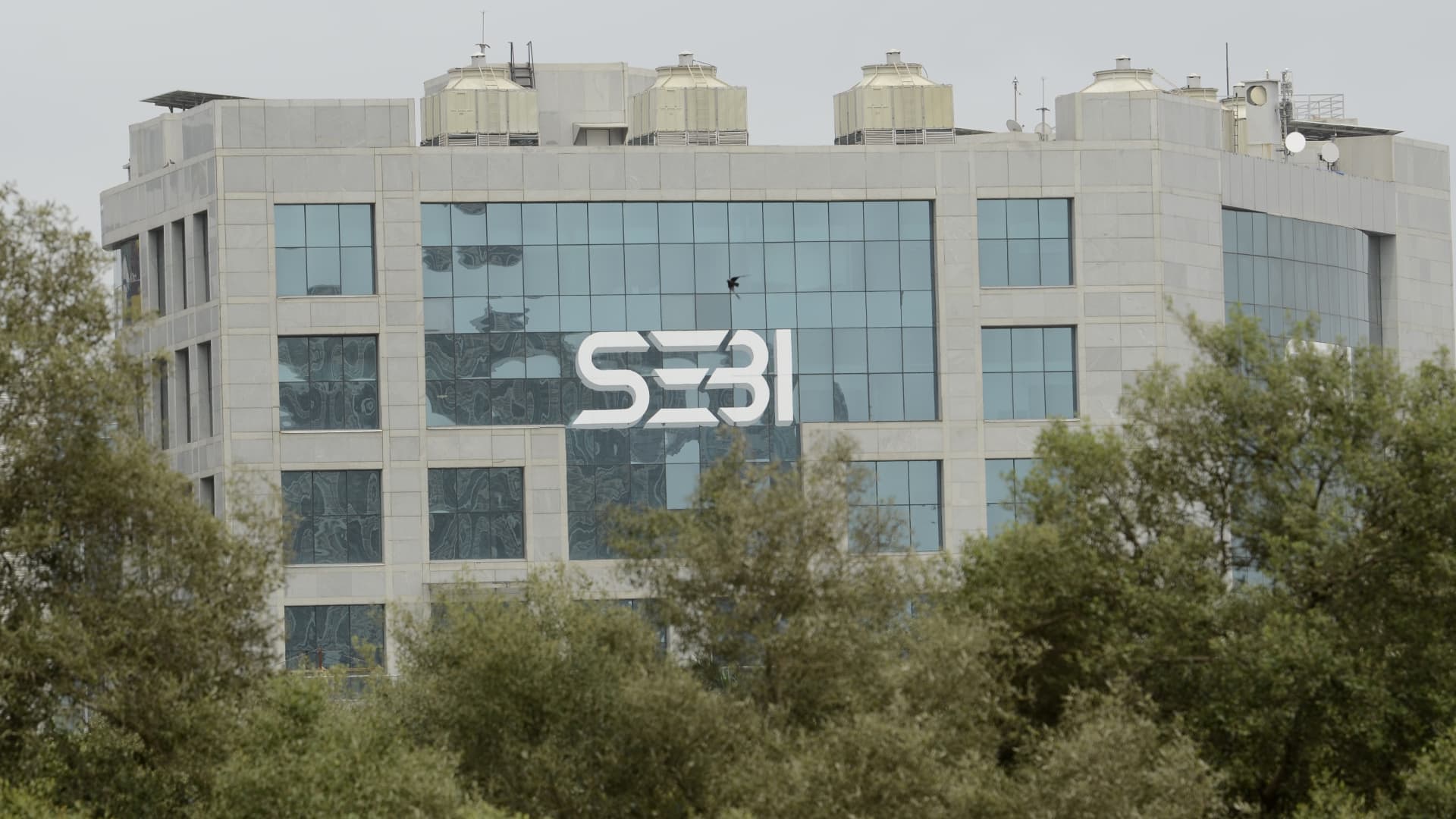 Featured image for India Bans Jane Street Over Nifty 50 Manipulation Allegations