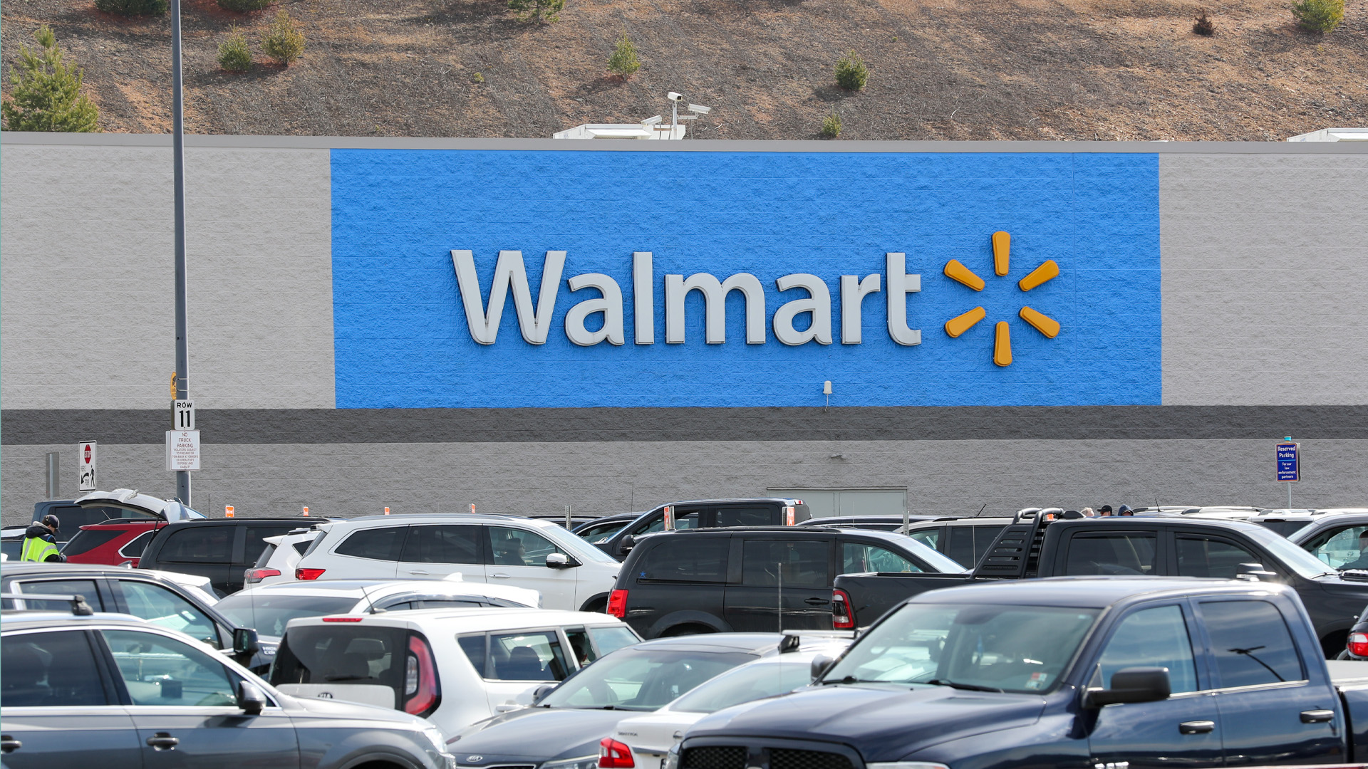 Featured image for Walmart's Latest Must-Have Deals: Kitchen, Cleaning, and Supplements at Unbeatable Prices!