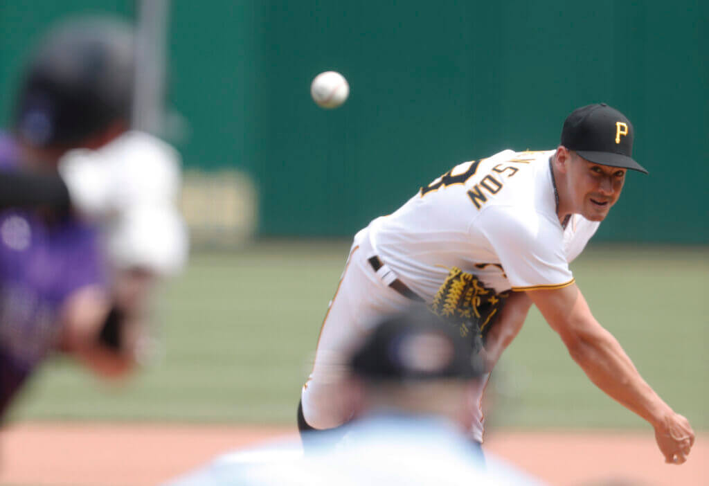 Pirates trade Robert Stephenson to Rays for minor-league SS