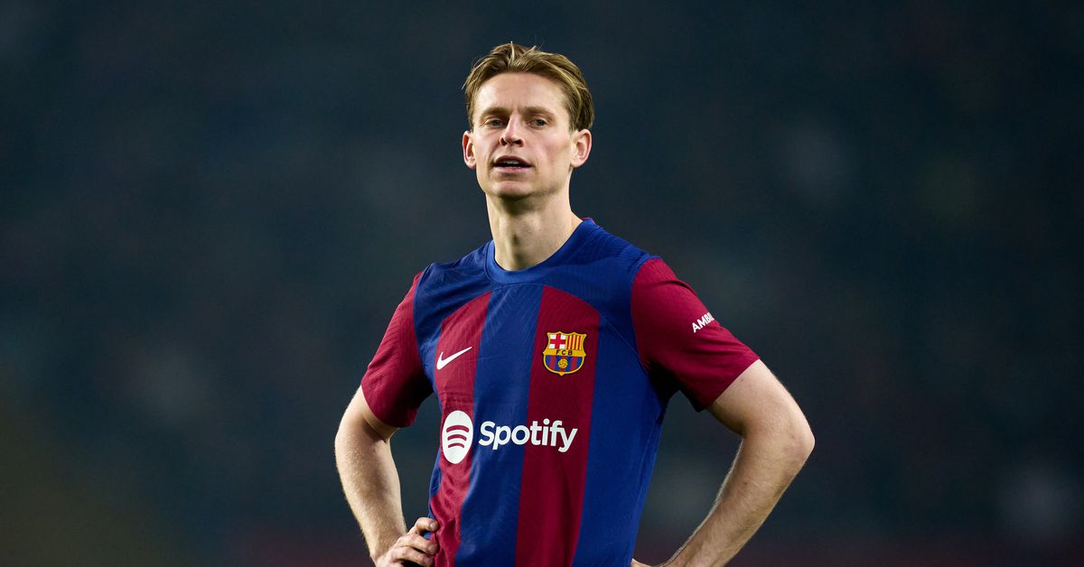 Featured image for "Xavi Defended by Frenkie de Jong After Barcelona's Defeat, Milan Supports Maignan, and VAR Frustrates Xavi"